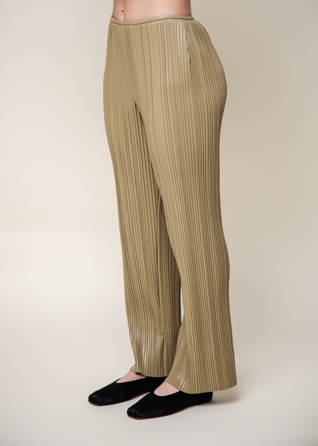 Emae Cropped Pleat Pants